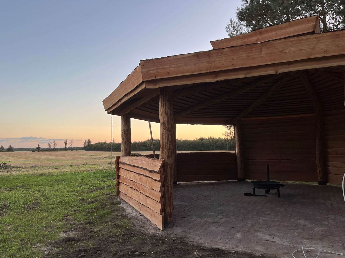 Nature Shelter